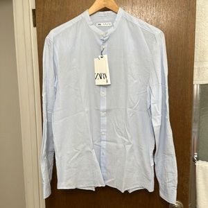Zara Men’s Banded Collar Line Shirt. Light Blue (Large).